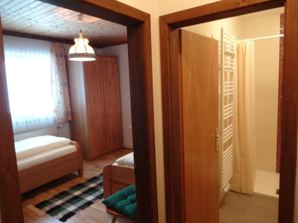 Pension Marienhof Hermagor-Pressegger See Rum bild